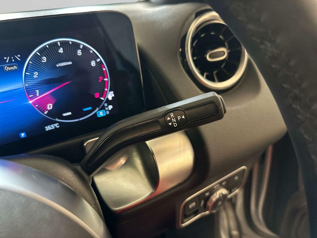 Mercedes-Benz GLB Class Glb 200 Red #20