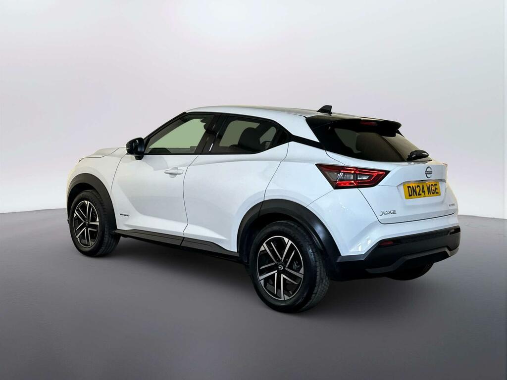 Nissan Juke 1.6 N-connecta Suv Hybrid Euro 6 White #6