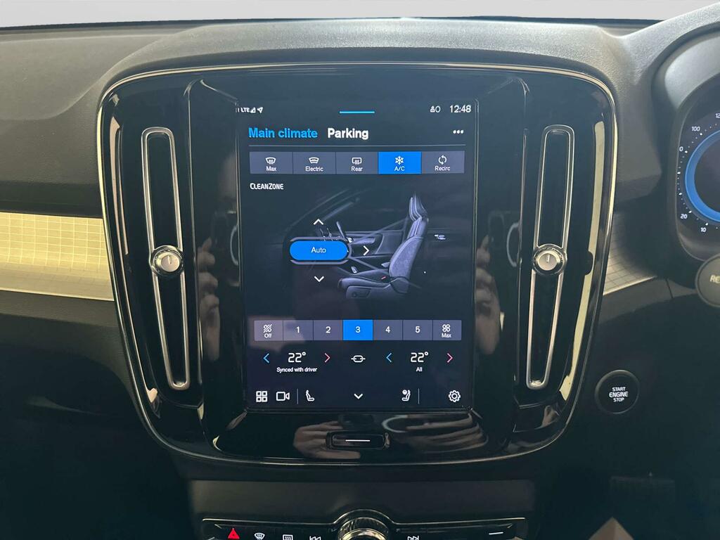 Volvo XC40 R Design Pro Black #22