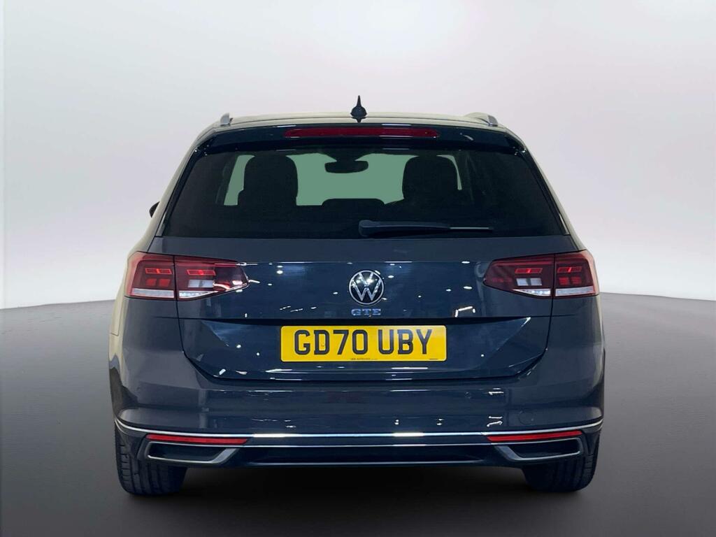 Volkswagen Passat Gte White #7