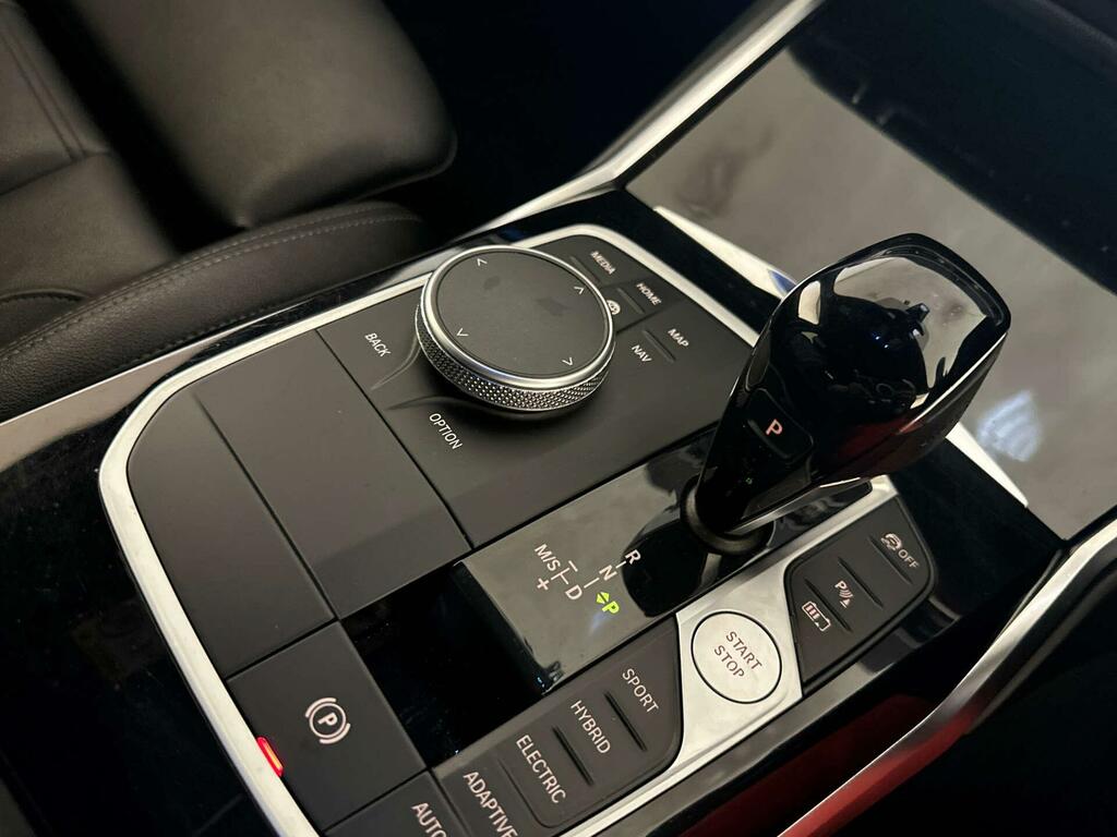 BMW 3 Series Saloon Grey #26