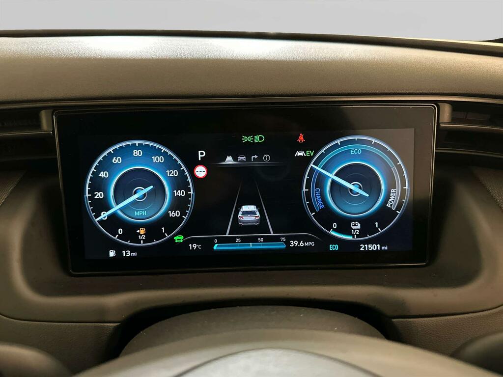 Hyundai Tucson Ultimate Black #18