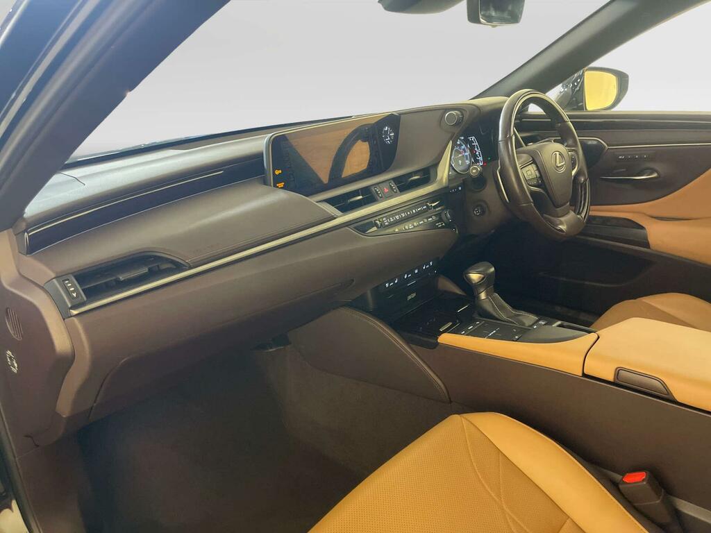 Lexus ES 300H 2.5 Cvt Black #10