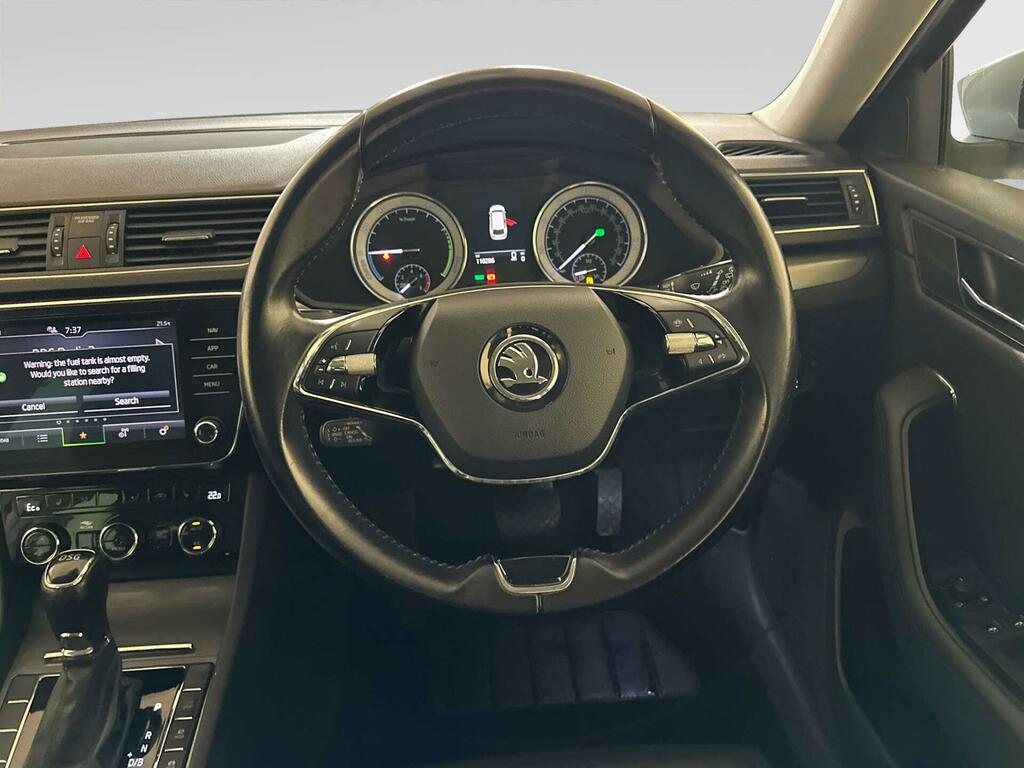 Skoda Superb 2021 21 S White #13