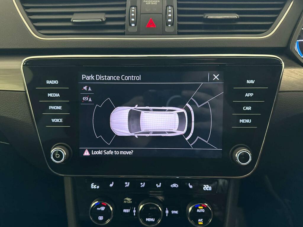 Skoda Superb 2021 21 S White #19