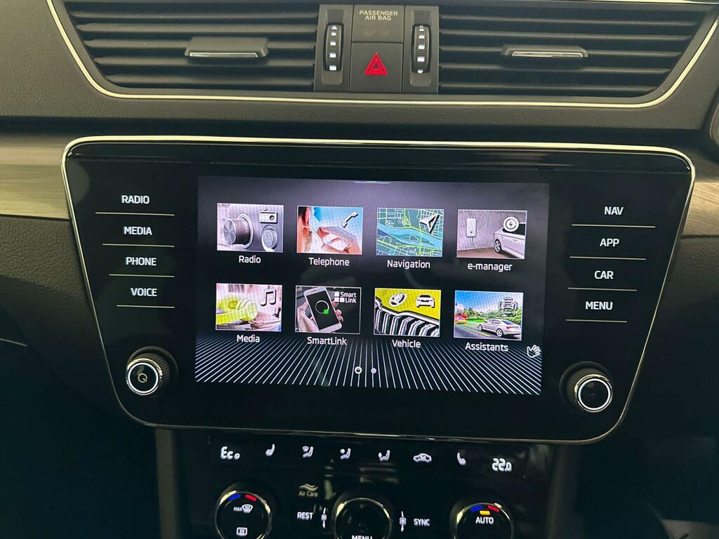 Skoda Superb 2021 21 S White #22