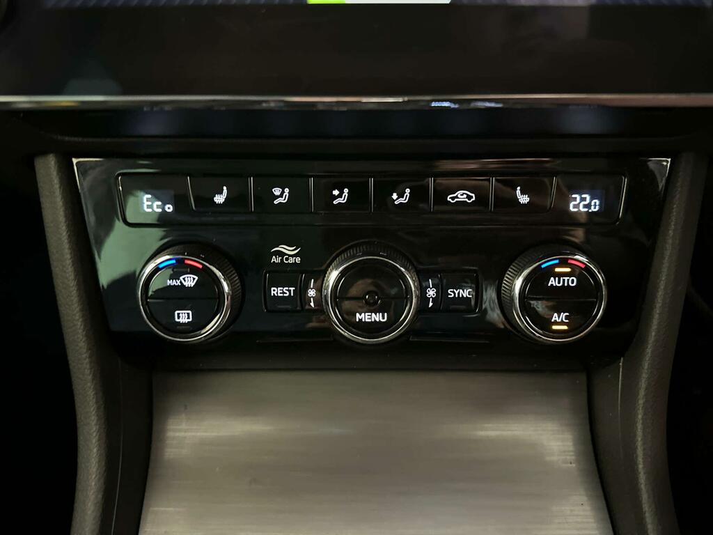 Skoda Superb 2021 21 S White #23