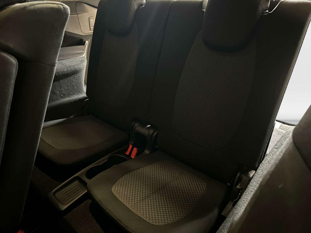 BMW 2 Series Gran Tourer Se Black #12