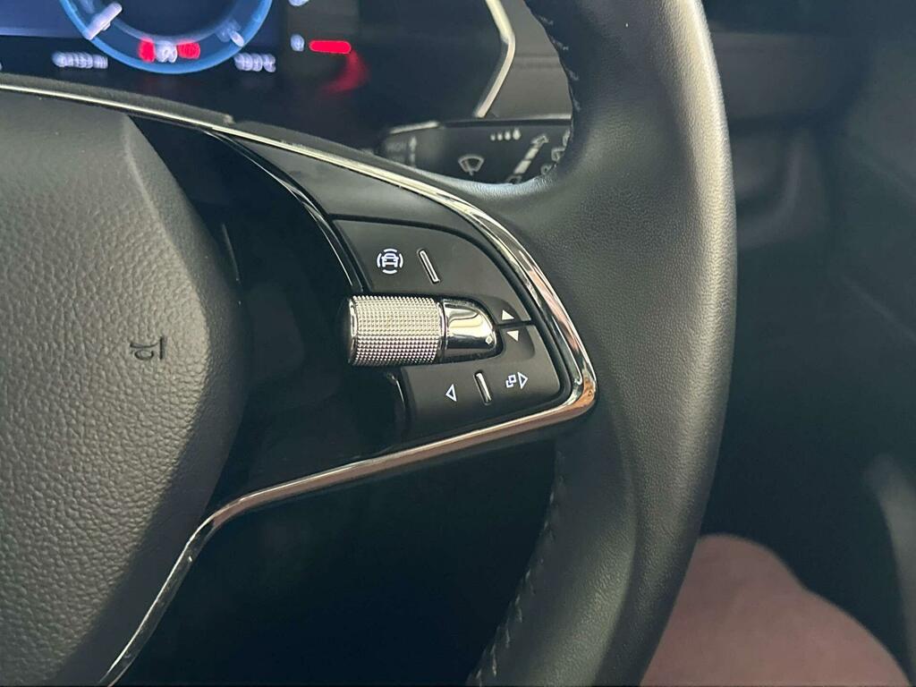 Skoda Octavia 2.0 Tdi Se Technology Blue #18