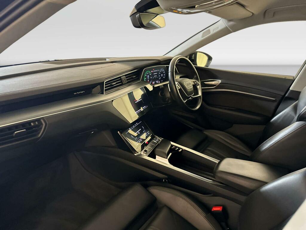 Audi E-tron 300Kw 55 Quattro 95Kwh Launch Edition Silver #10