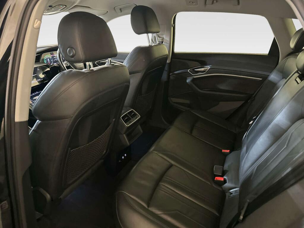 Audi E-tron 300Kw 55 Quattro 95Kwh Launch Edition Silver #11