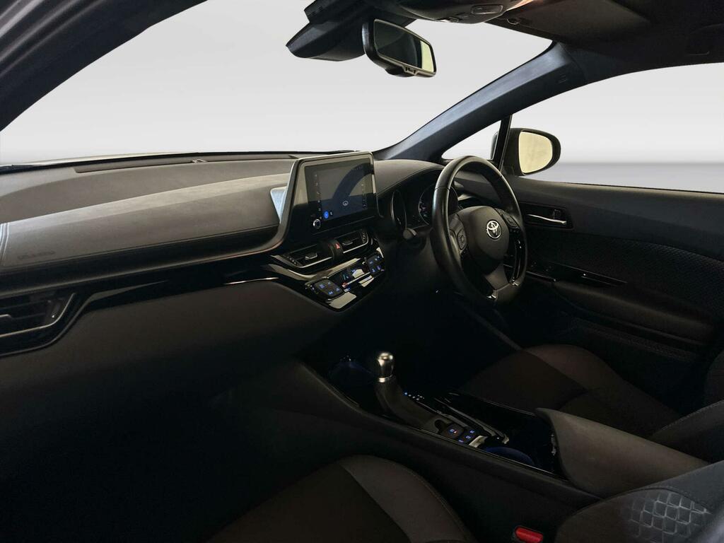 Toyota C-Hr Excel Black #10