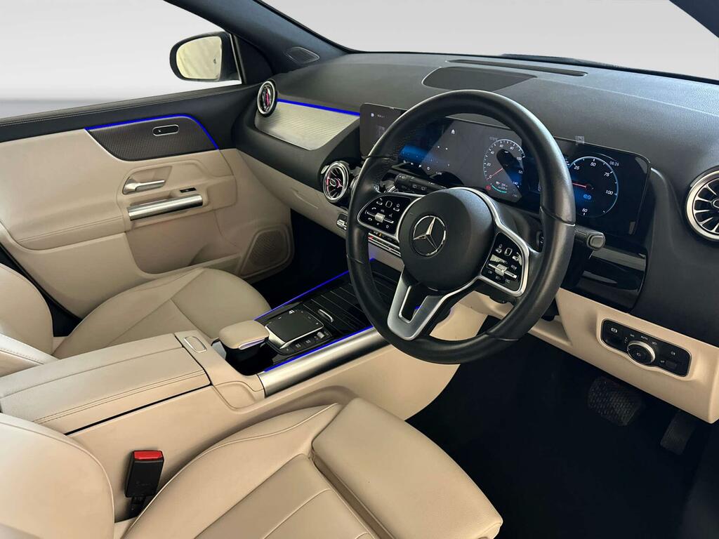 Mercedes-Benz EQA Sport Black #14