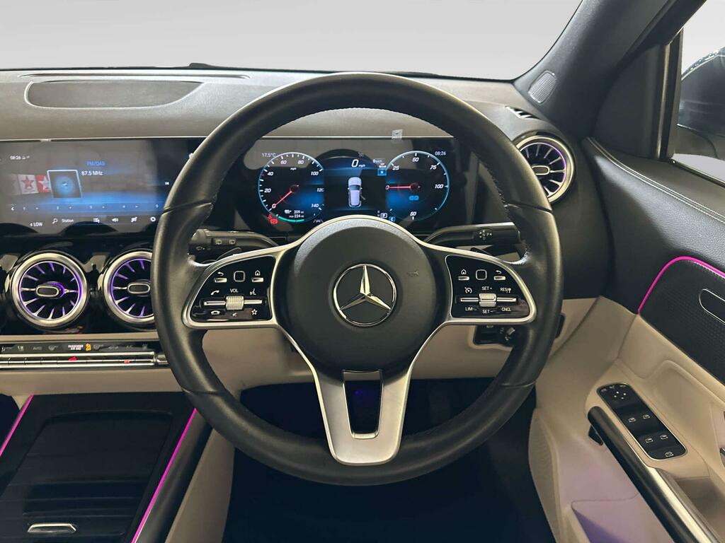 Mercedes-Benz EQA Sport Black #15