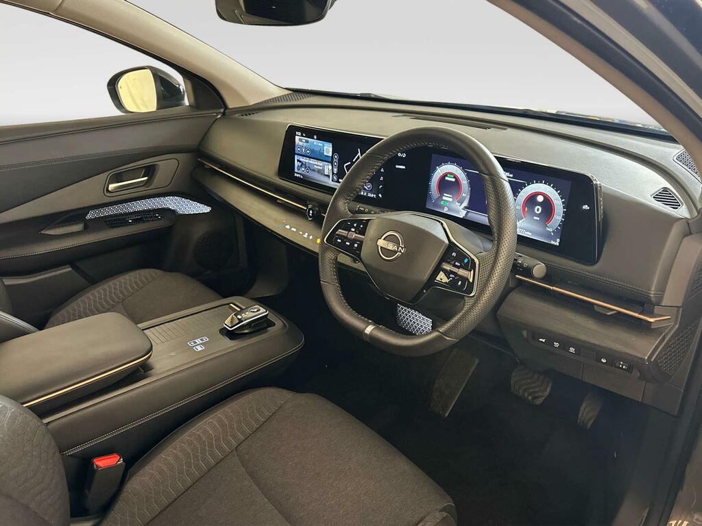 Nissan Ariya Evolve Black #13