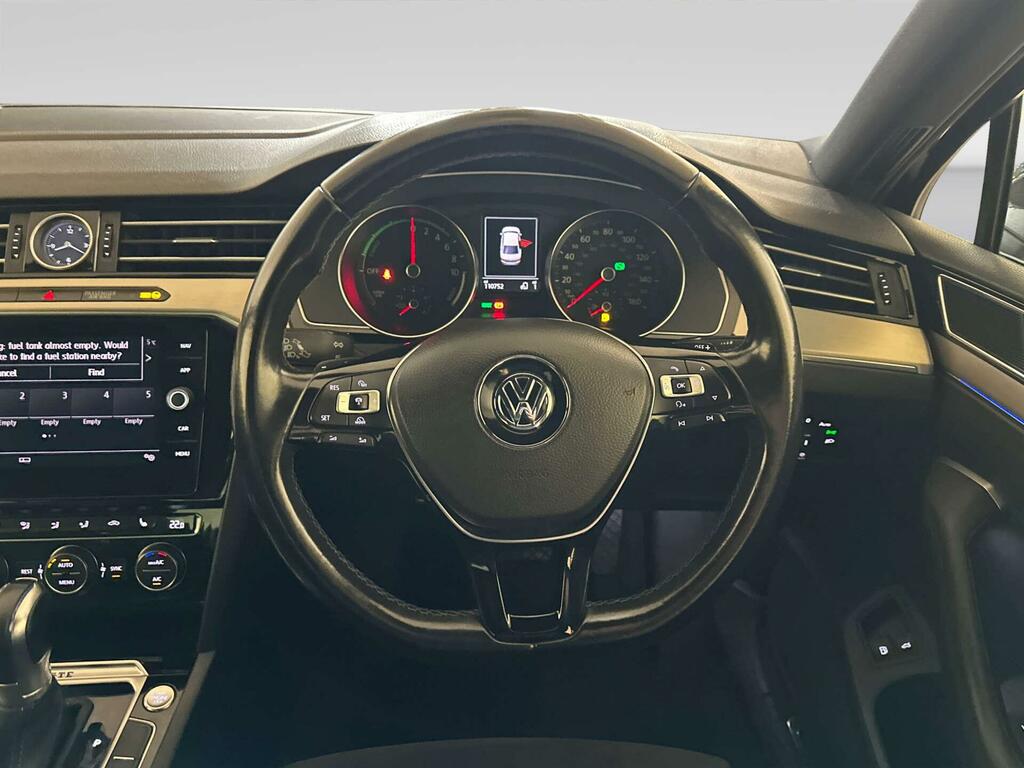 Volkswagen Passat Gte Advance Dsg White #15