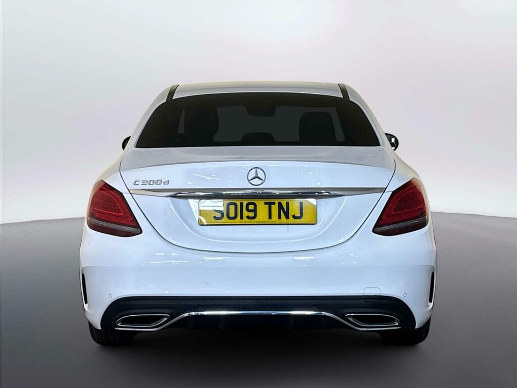 Mercedes-Benz C Class 2.0 C300d Amg Line Saloon G-tronic Eur White #6