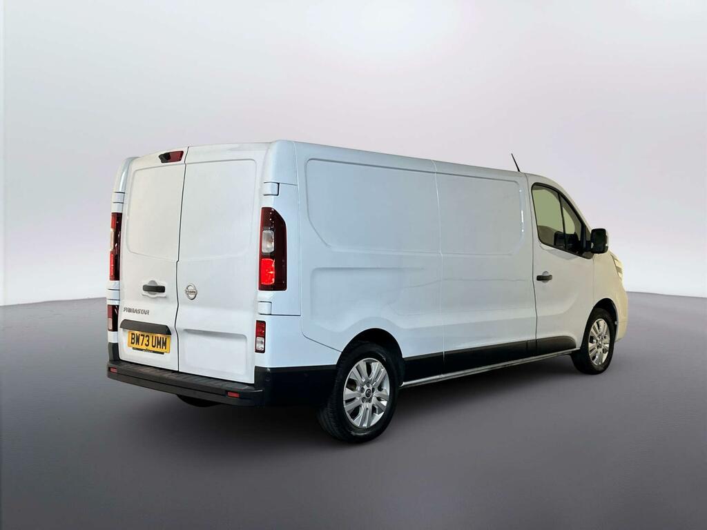 Nissan Primastar Acenta White #8
