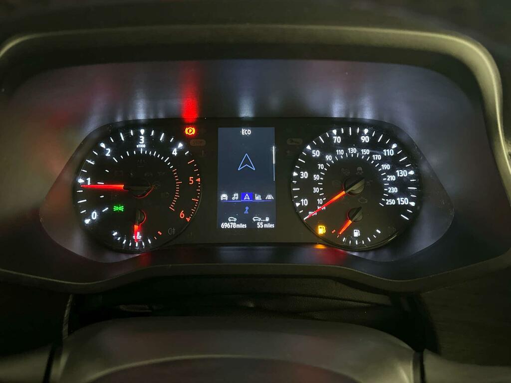 Nissan Primastar Acenta White #16