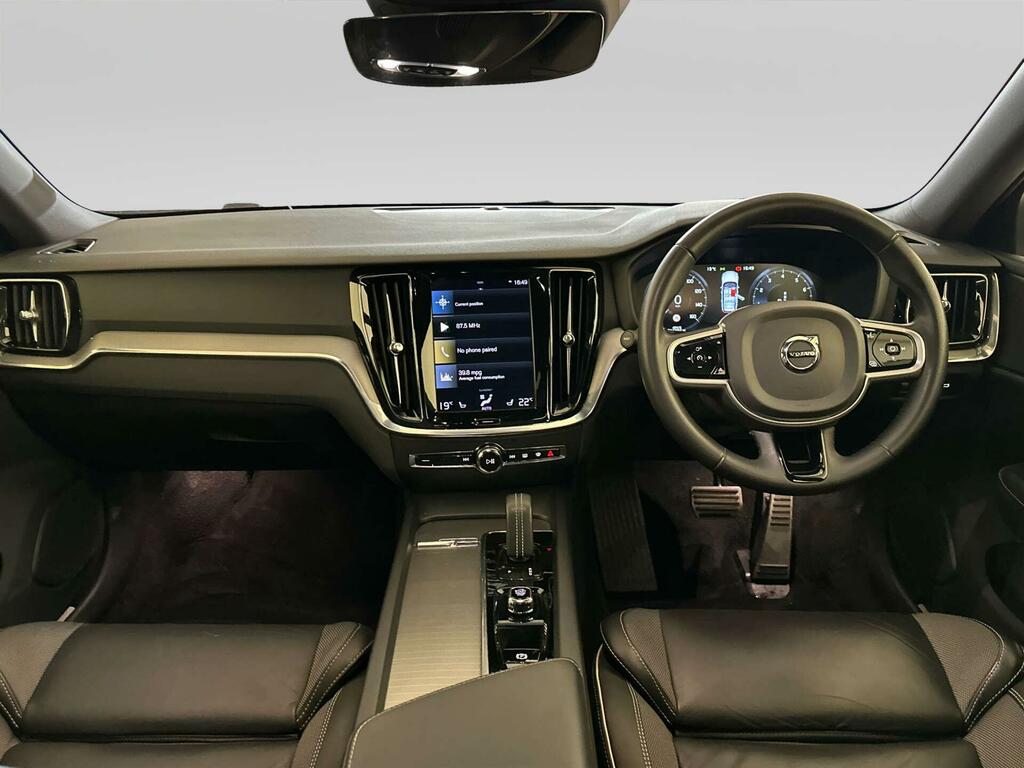 Volvo V60 2.0 B3 Mhev Plus Dct Euro 6 Ss Silver #2