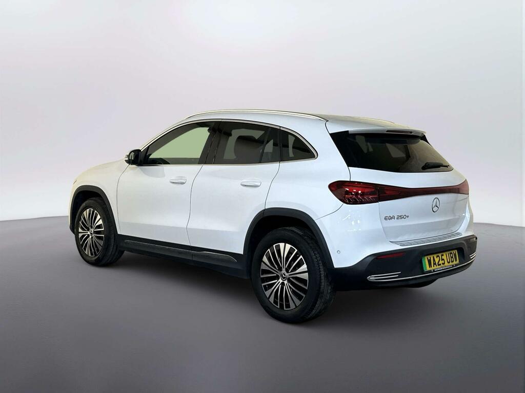Mercedes-Benz EQA Eqa 250 70.5Kwh Sport Executive Suv Electri White #6