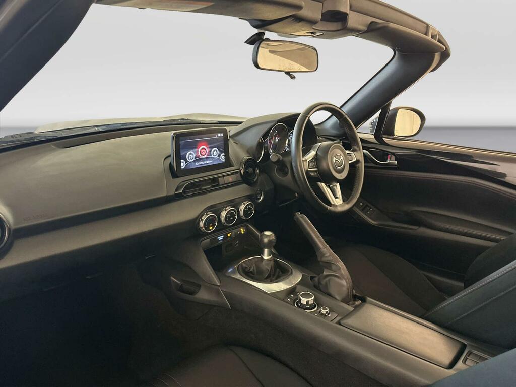 Mazda MX-5 Convertible 1.5 Skyactiv-g Sport Nav 2019 Red #10