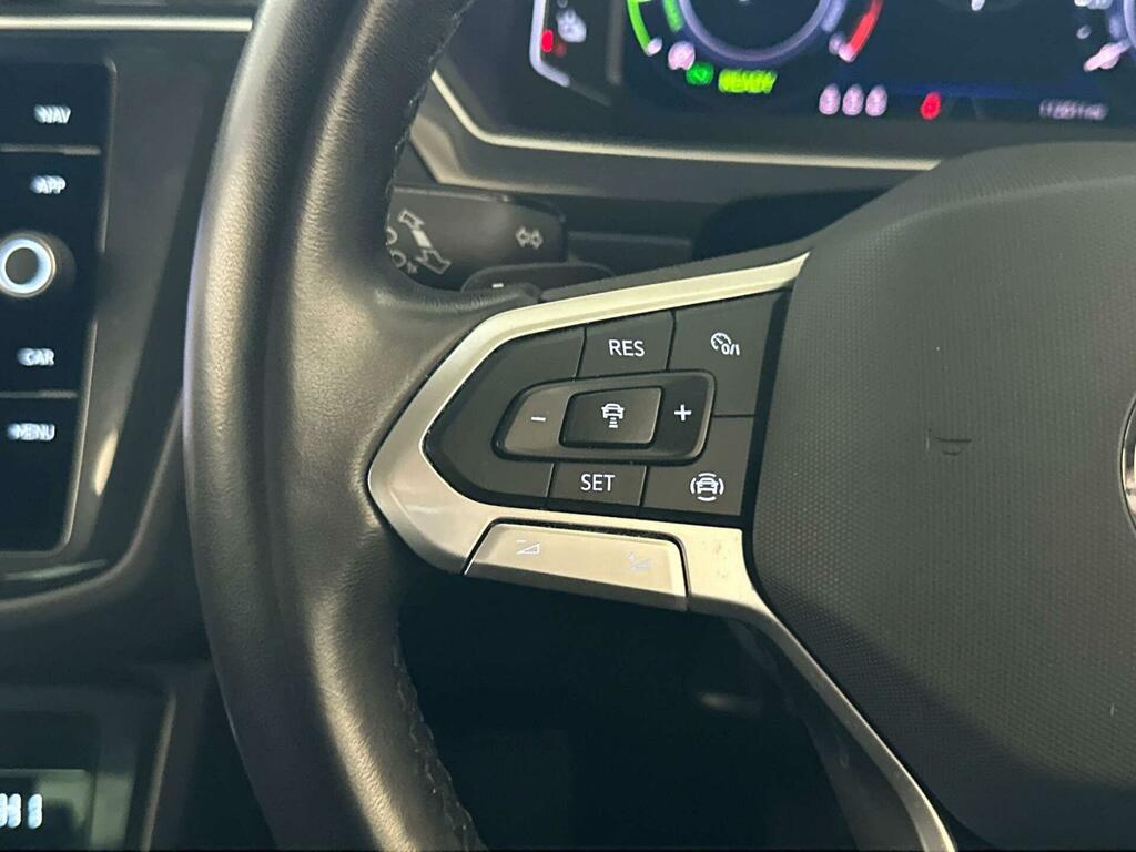 Volkswagen Tiguan Active Grey #16