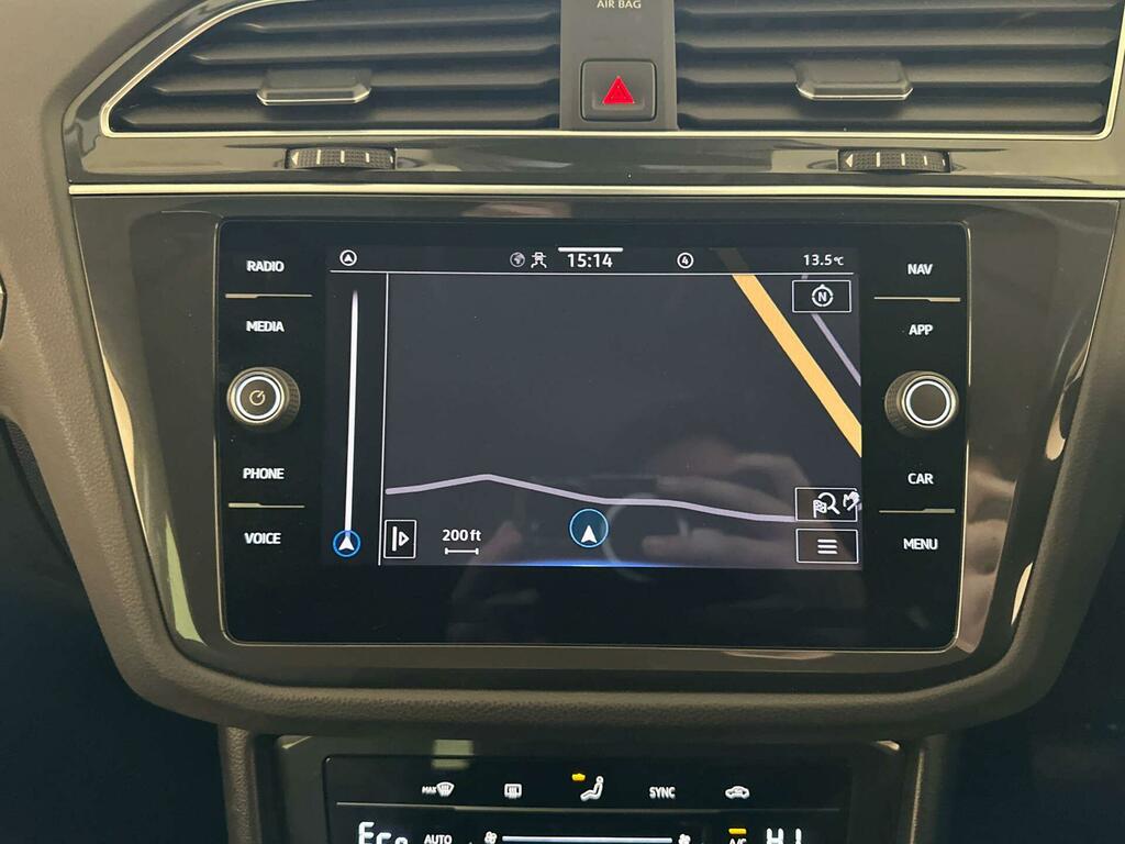 Volkswagen Tiguan Active Grey #20