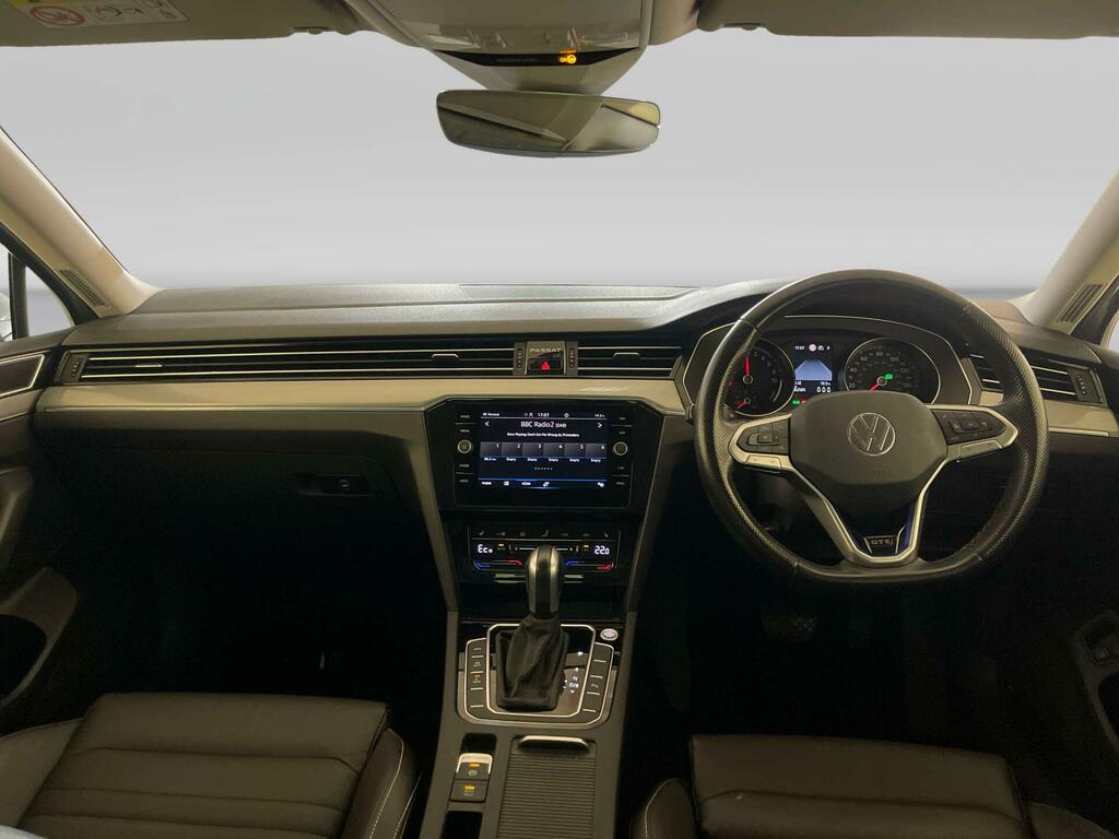 Volkswagen Passat 1.4 Tsi 13Kwh Gte Saloon Plug-in Hybrid Silver #2