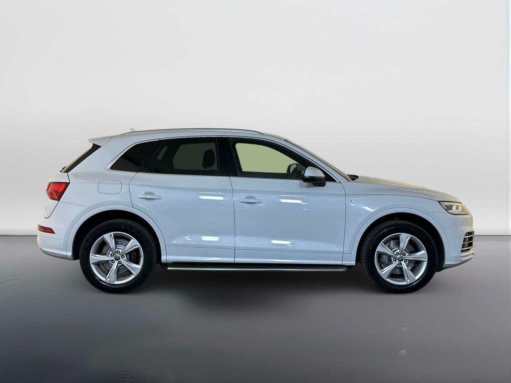Audi Q5 2.0L Tdi Quattro S Line Black Edition Black #9