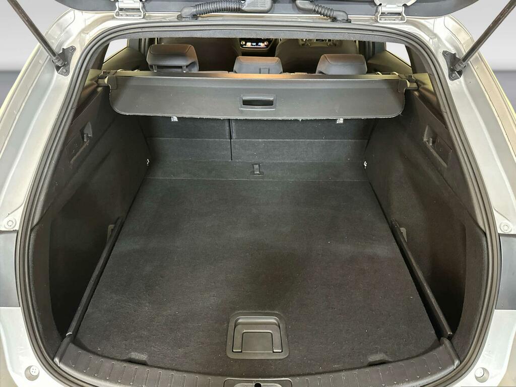 Toyota Corolla Design Hev Cvt White #12