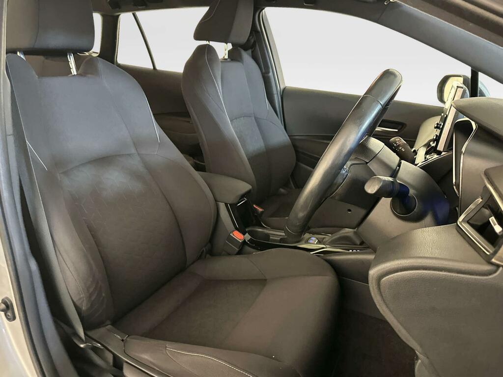 Toyota Corolla Design Hev Cvt White #13