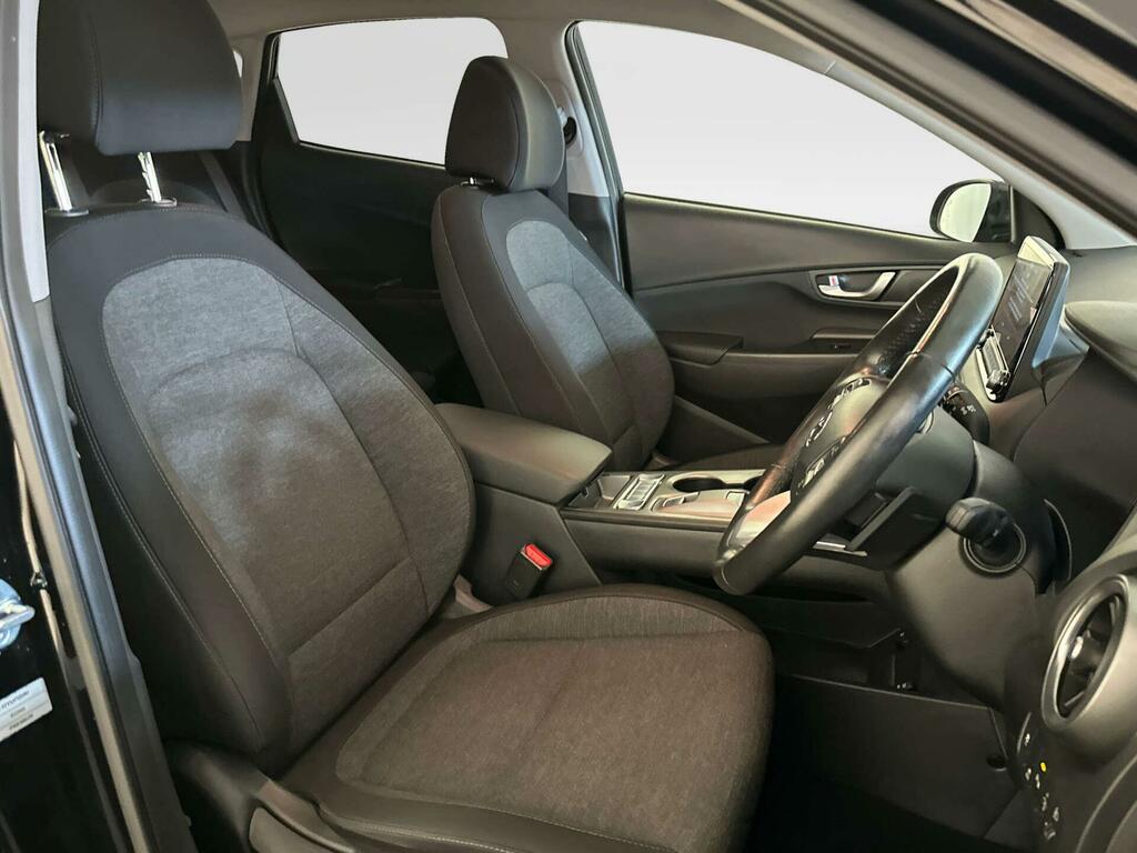 Hyundai Kona Premium Black #13