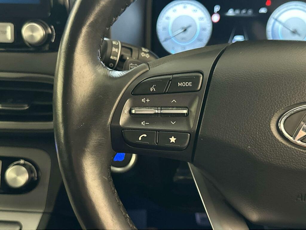 Hyundai Kona Premium Black #16
