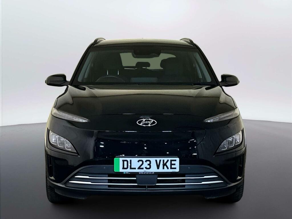 Hyundai Kona 64Kwh Premium Suv 10.5Kw Charge Black #3