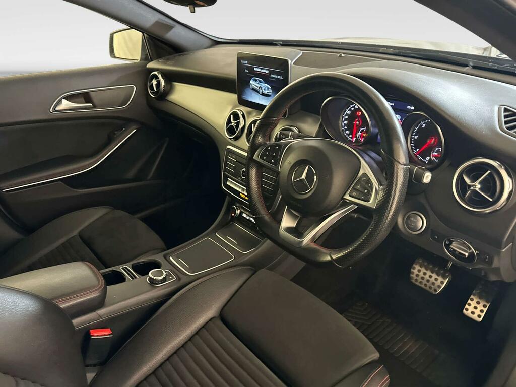 Mercedes-Benz GLA Class 1.6 Gla200 Se Executive Euro 6 Ss #14