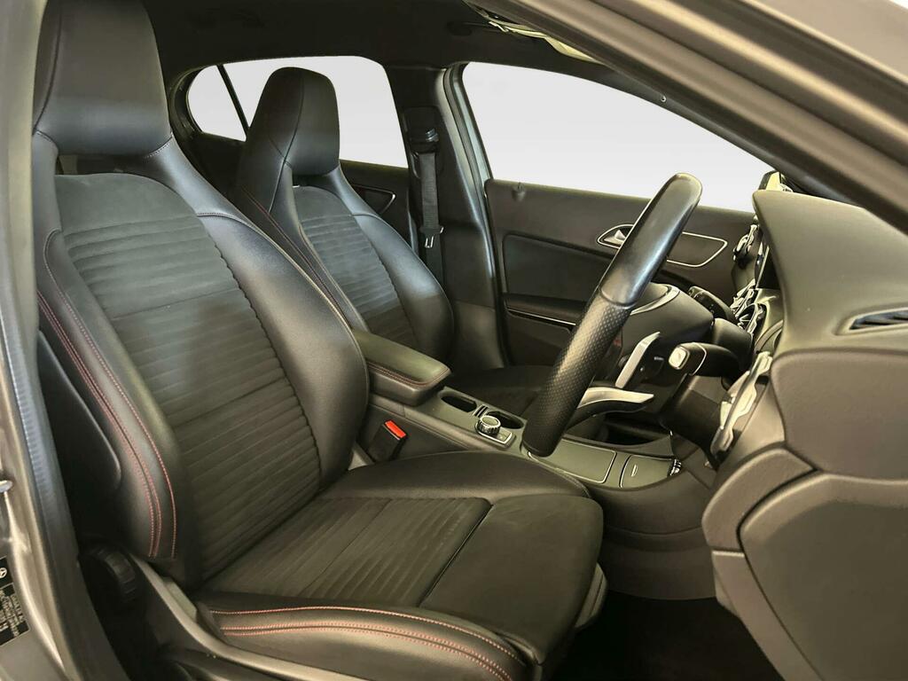 Mercedes-Benz GLA Class 1.6 Gla200 Se Executive Euro 6 Ss #11