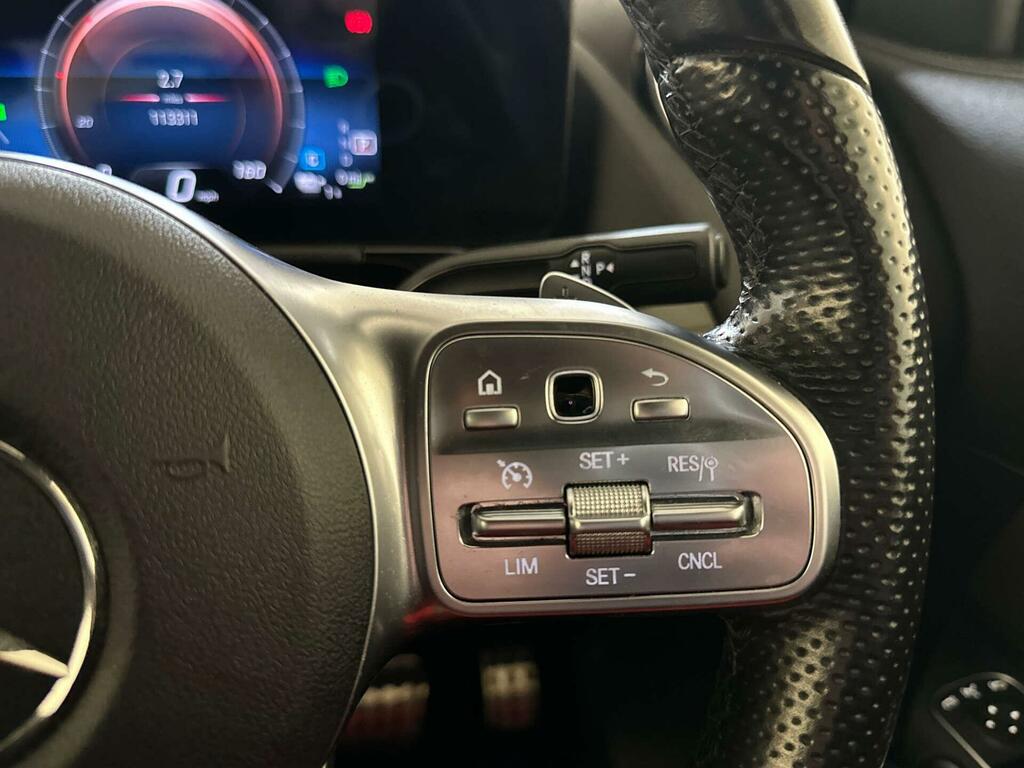 Mercedes-Benz GLA Class Gla 200 Sport Silver #18