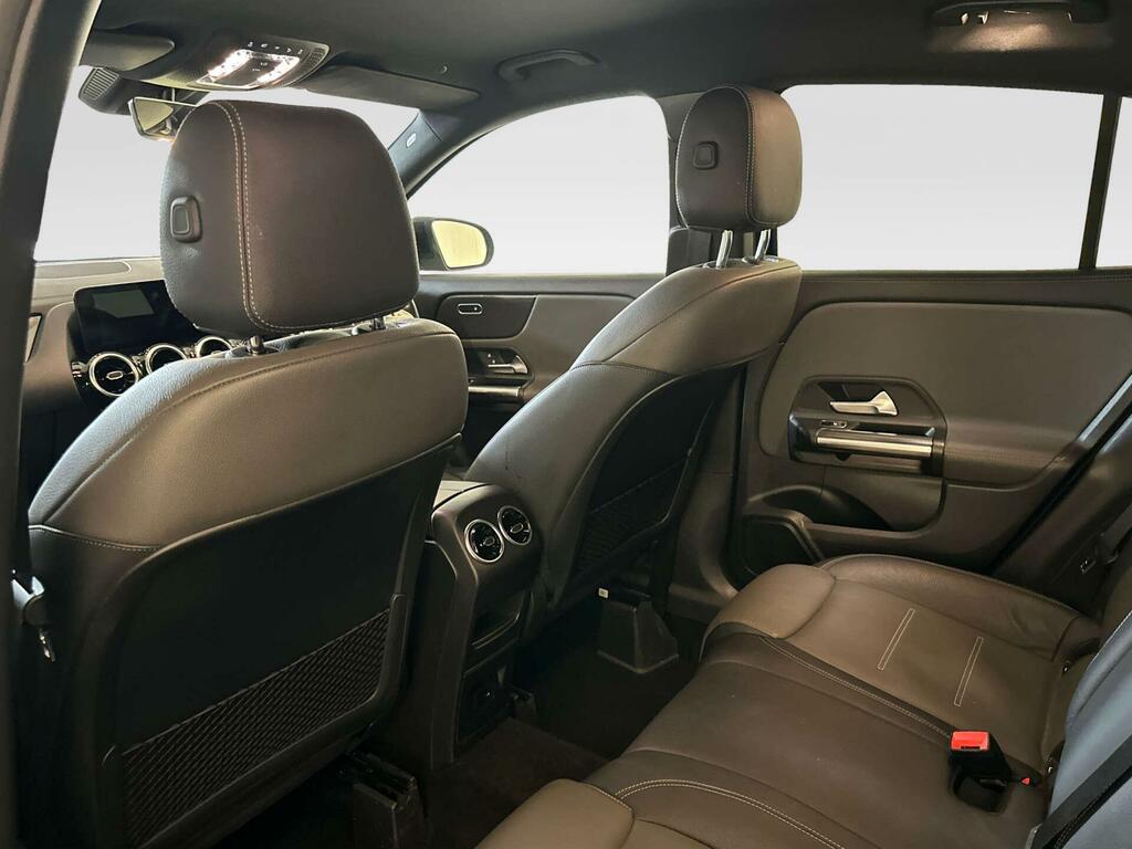 Mercedes-Benz GLA Class Gla 200 Sport Silver #11