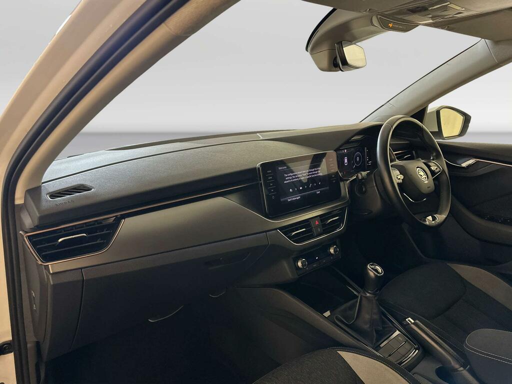 Skoda Scala 1.0 Tsi 110 Se L Dsg Black #10