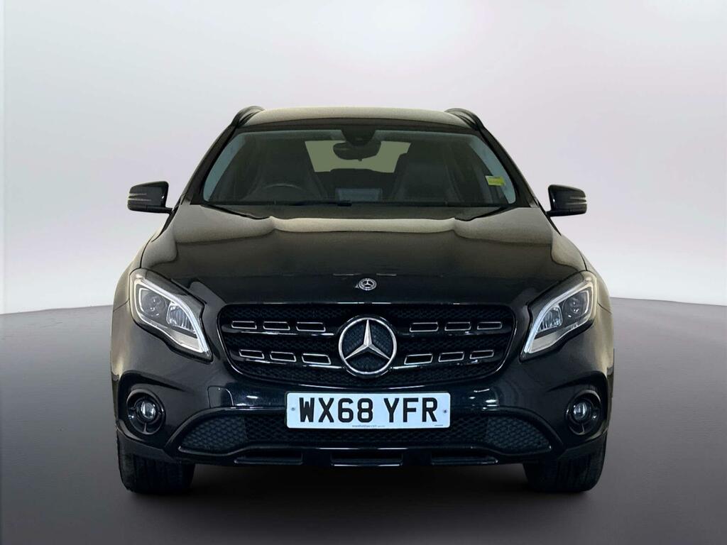 Mercedes-Benz GLA Class 1.6 Gla180 Urban Edition Suv 7G-dct Eur Black #3