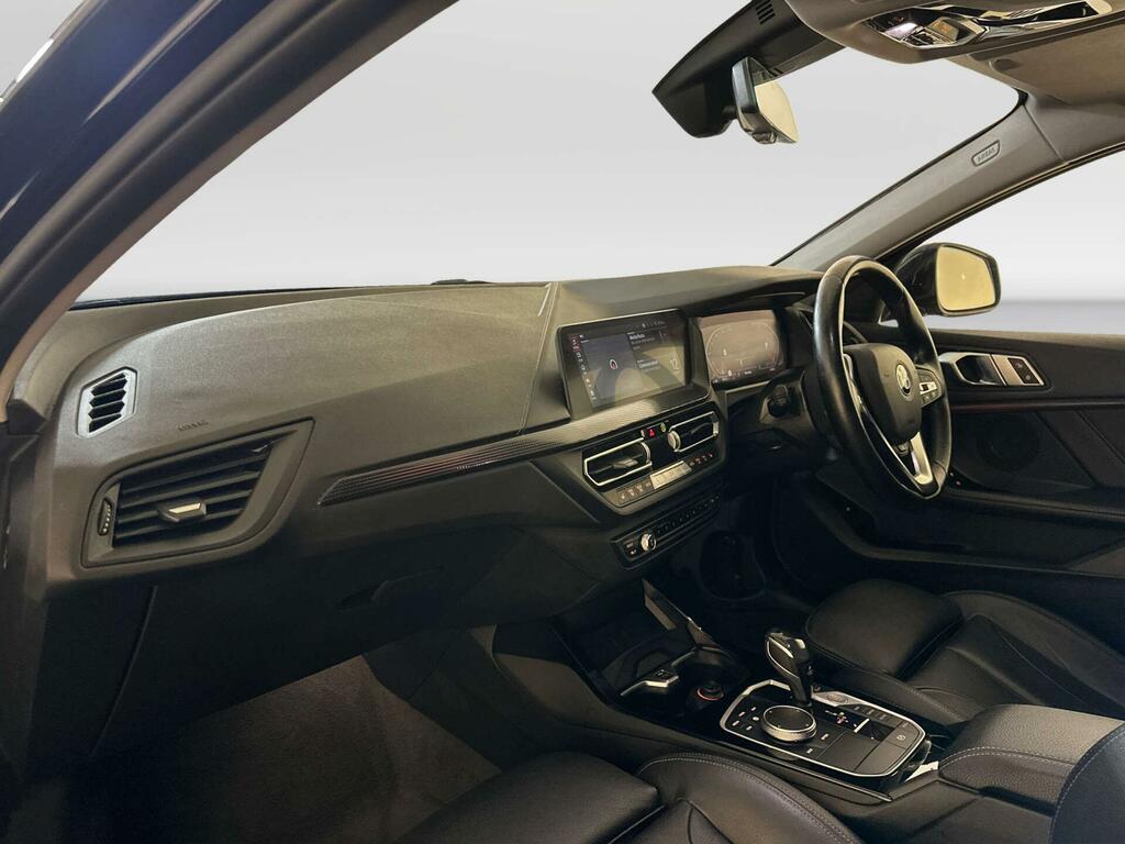 BMW 1 Series 118D M Sport White #10