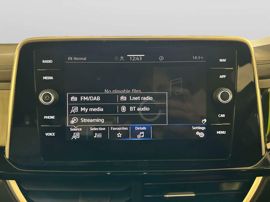Volkswagen T-Roc Life Grey #19