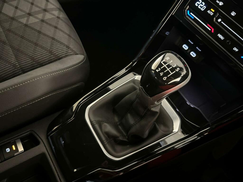Volkswagen T-Roc Life Grey #25