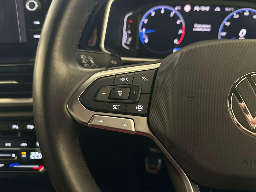 Volkswagen T-Roc Life Grey #15