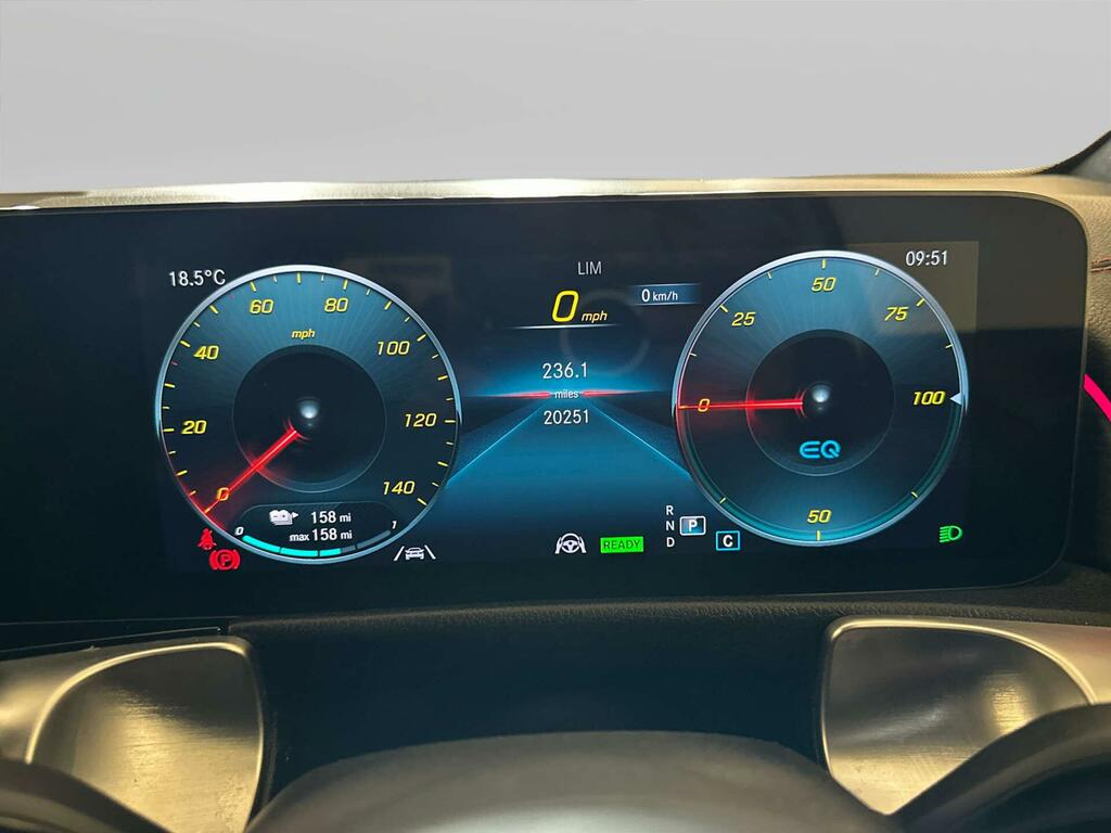 Mercedes-Benz EQB Amg Line Black #18