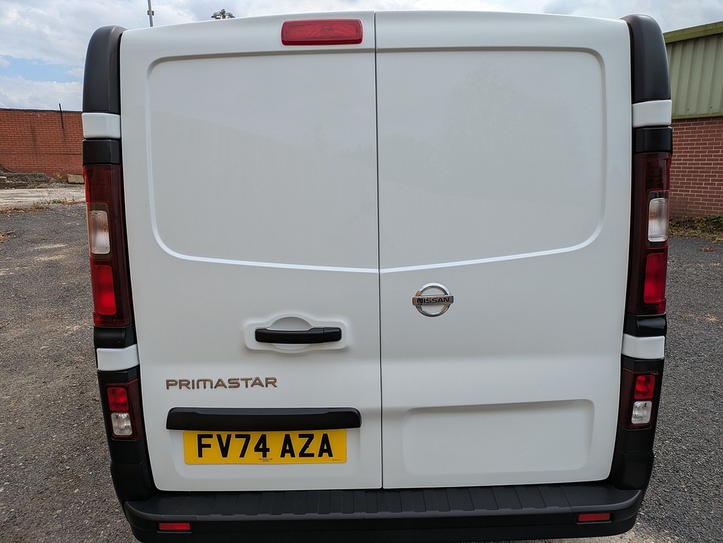 Nissan Primastar Dci 30 Visia White #2