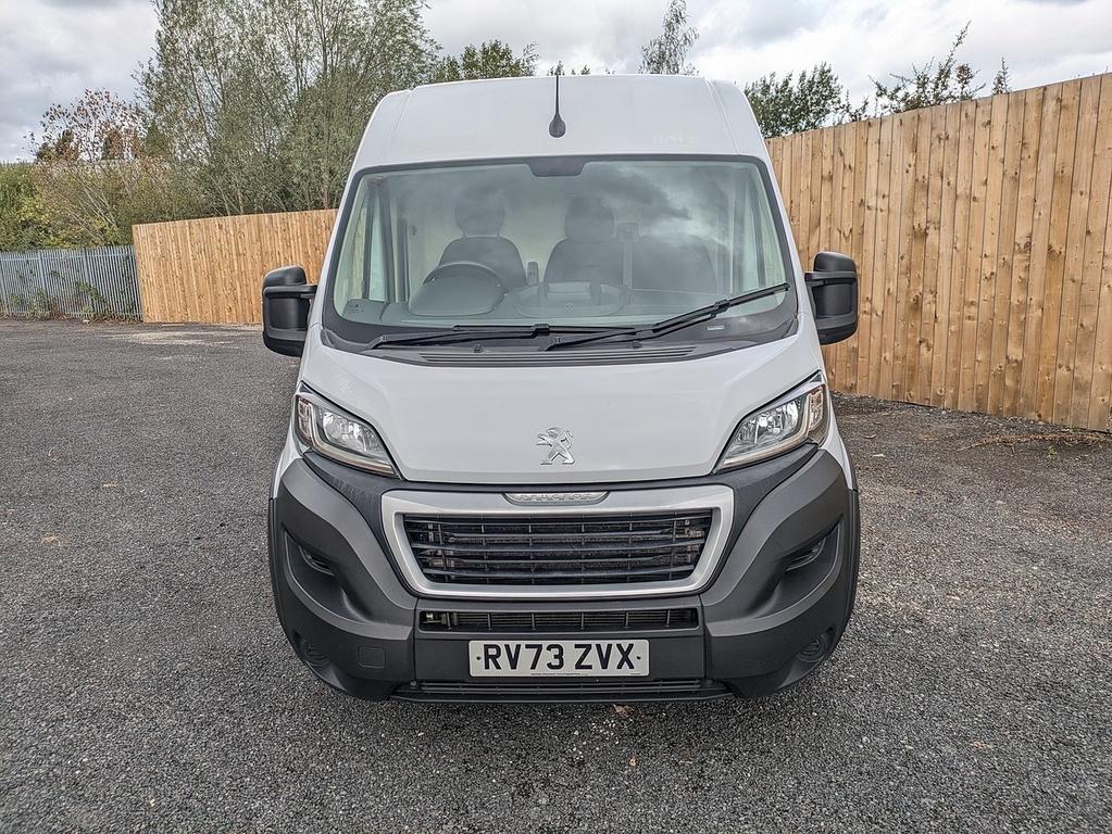 Peugeot Boxer Bluehdi 435 Professional Premium White #2