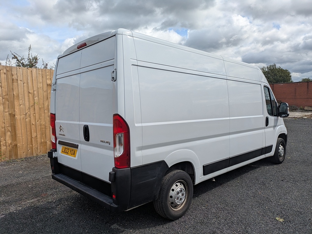 Citroen Relay Bluehdi 35 Enterprise White #3