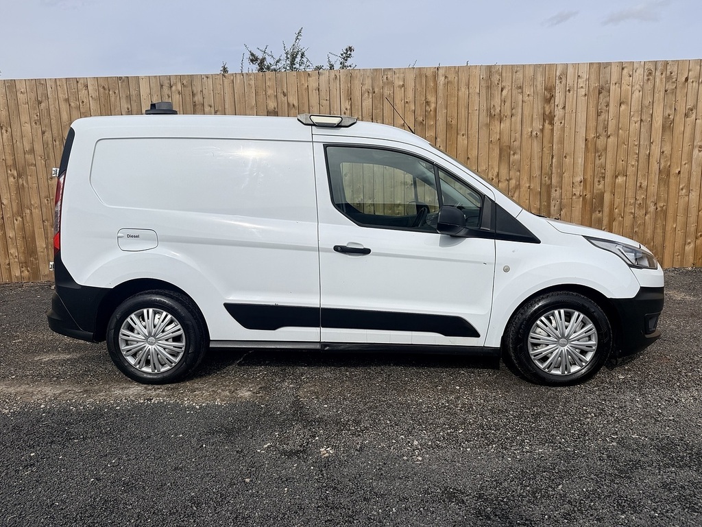 Ford Transit Connect 220 Ecoblue White #2
